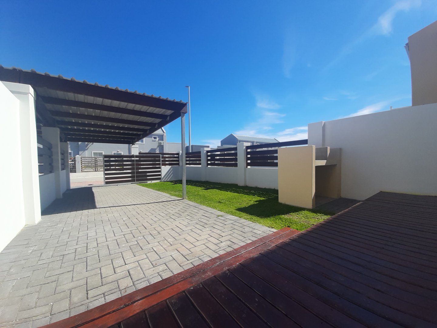 To Let 2 Bedroom Property for Rent in Parsonsvlei Eastern Cape